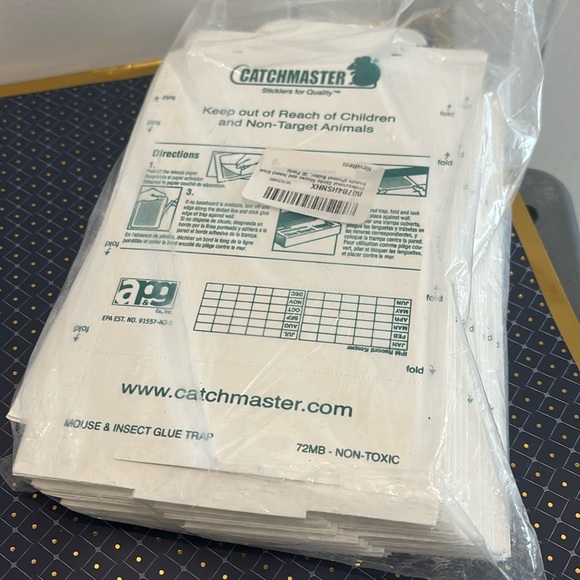 Catchmaster Professional sticky mice and insect non-toxic glu boards (set of 19) - Picture 2 of 3